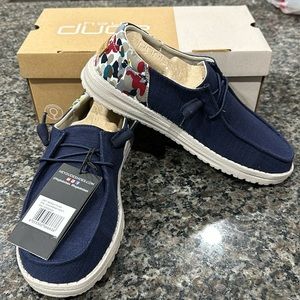 NWT Hey Dude Wendy Slip-Ons Navy Blue
